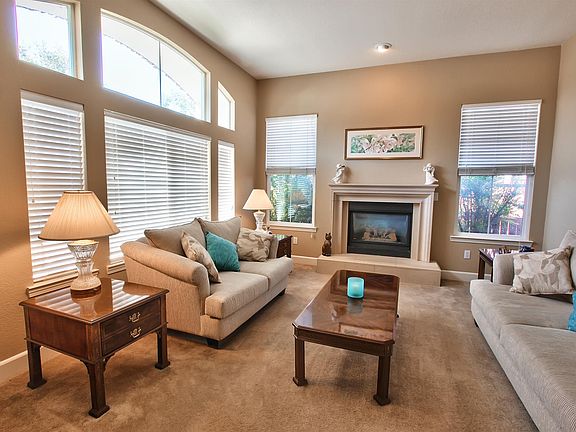 5th image of 3360 Black Oak Dr