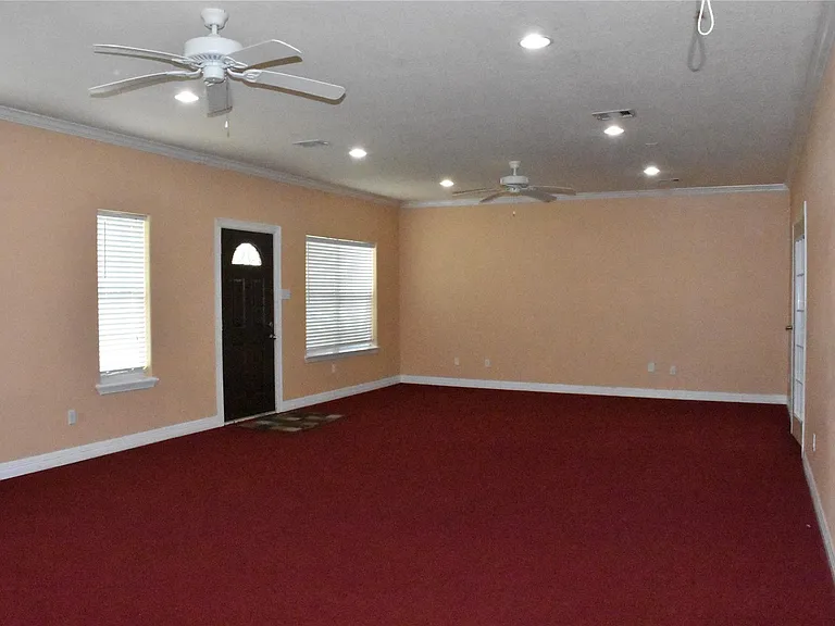 8535 Parkette Dr — Photo 10
