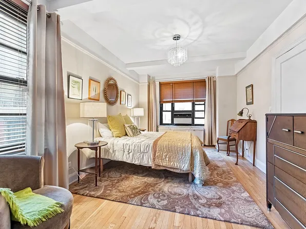 235 E 22nd St APT 3O, New York, NY 10010