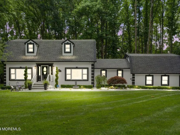 32 Devonshire Drive, Morganville, NJ 07751