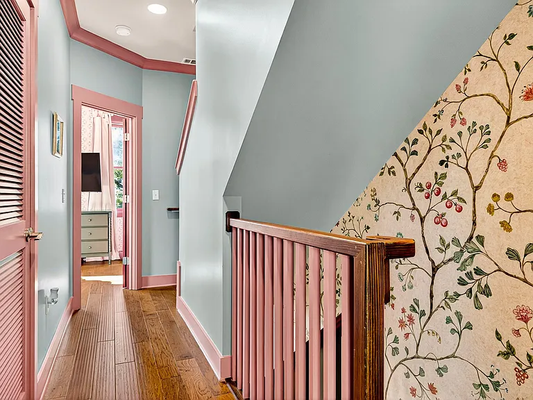 214 W Gwinnett St — Photo 13