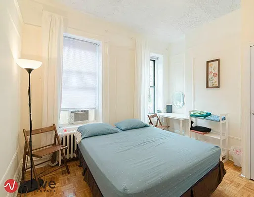 Rented by Wave Real Estate Group | media 26