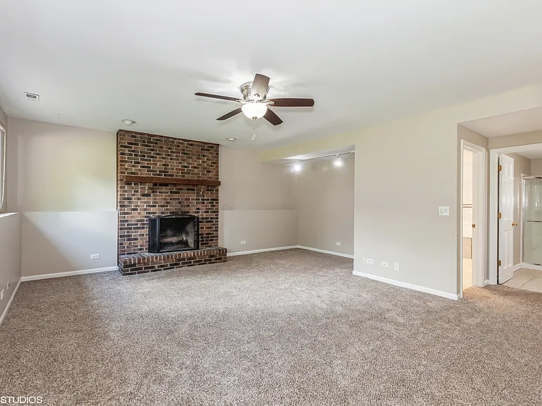 98 Quail Hollow Ct — Photo 7