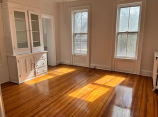 200 Lancaster St APT 2R, Albany, NY 12210