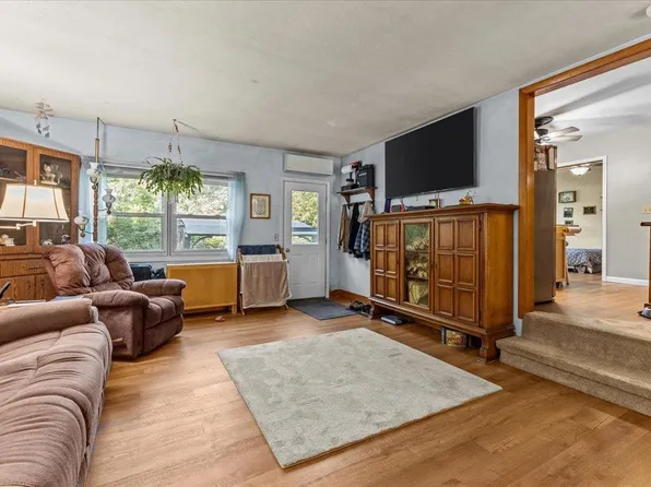 56 Gentes Road, Essex, VT 05452