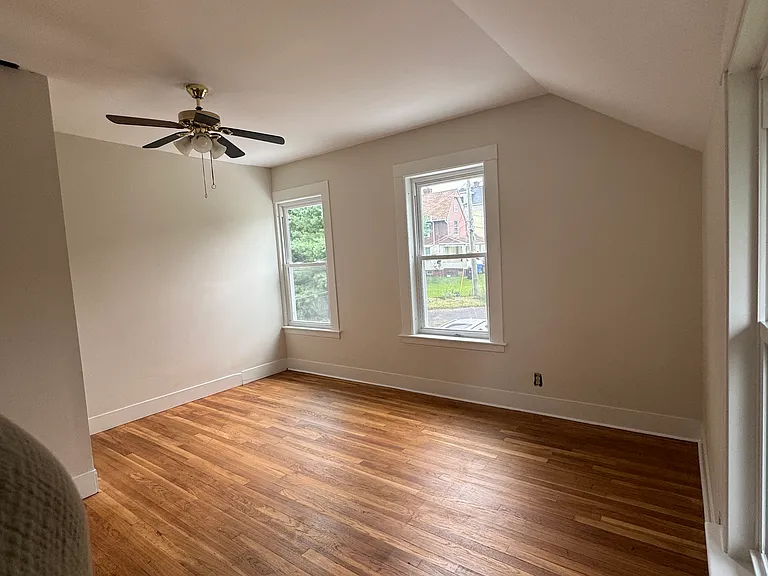 37 Lenox Pl #2N — Photo 4