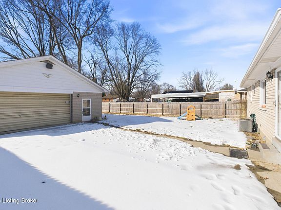 4th image of 9000 Dorrance Dr