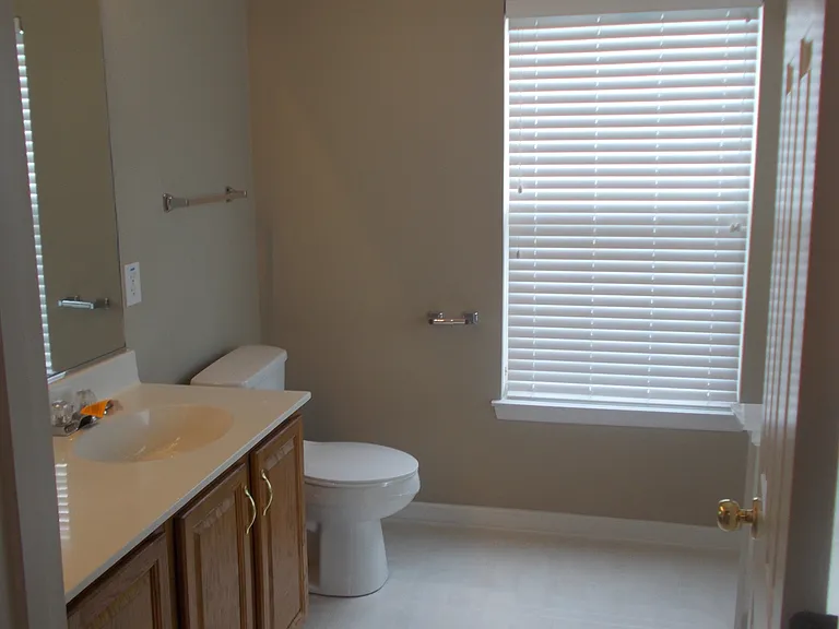 696 Churchill Downs Dr — Photo 16