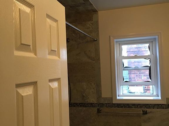 3rd image of 1322 E 65th St #2