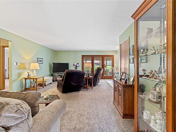 2nd image of 193 Park Place Dr