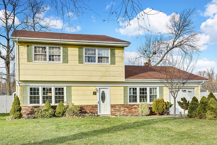 1st image of 597 Senaroth Ct