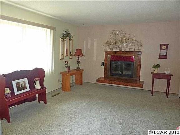 3rd image of 2280 Bellevue Dr
