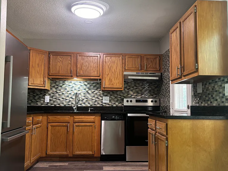 3222 Iverness Ct — Photo 6