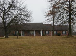 10950 N Varnon School Rd, Hallsville, MO 65255