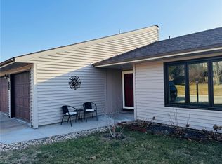 1012 E Competine St APT 202, Knoxville, IA 50138
