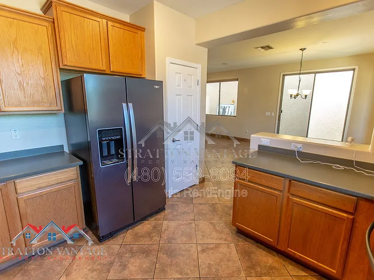9136 W Meadow Dr — Photo 13