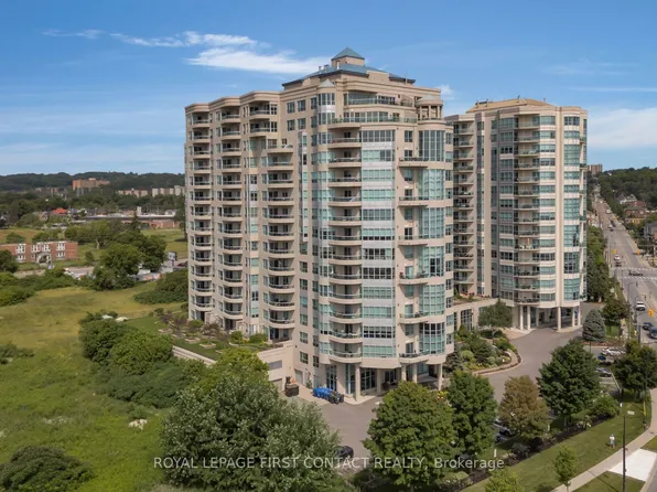 6 Toronto St #1407, Barrie, ON L4N 9R2