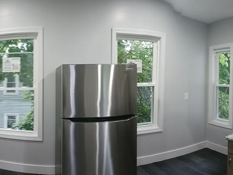 19 Rodney St #2 — Photo 3