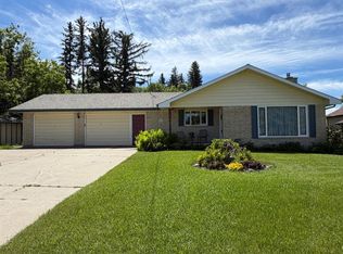 240 N 3rd Ave E, Cardston, AB T0K 0K0