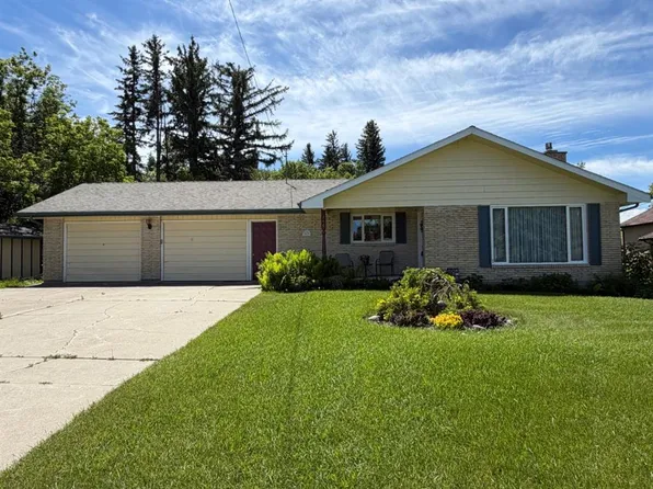 240 N 3rd Ave E, Cardston, AB T0K 0K0