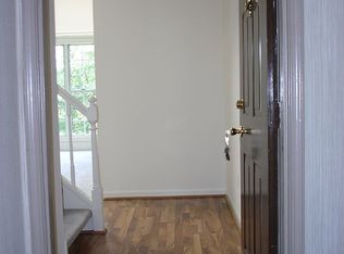 12101 Green Ledge Ct APT 301, Fairfax, VA 22033
