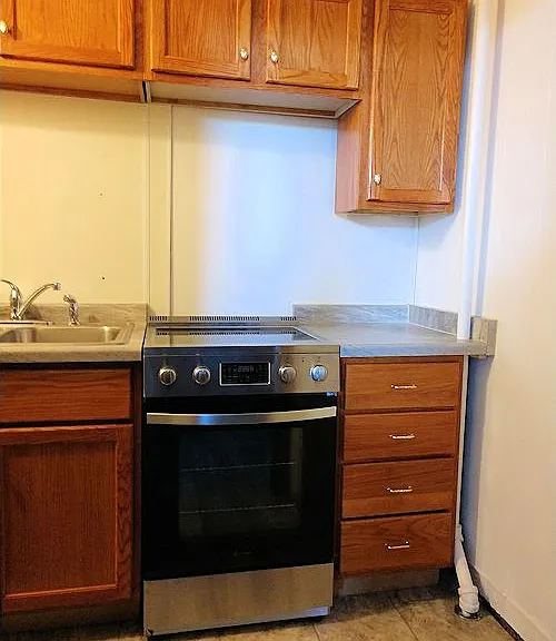 126 N Lake Ave — Photo 4
