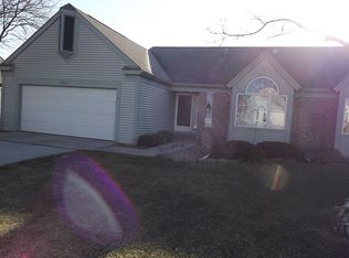 5577 Spring Knoll Dr, Bay City, MI