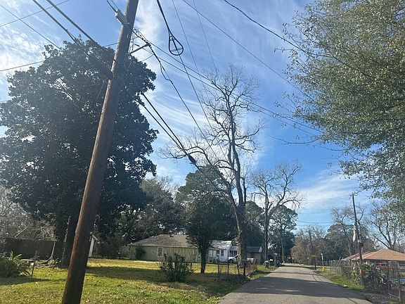 4th image of 212 Clifford Rd