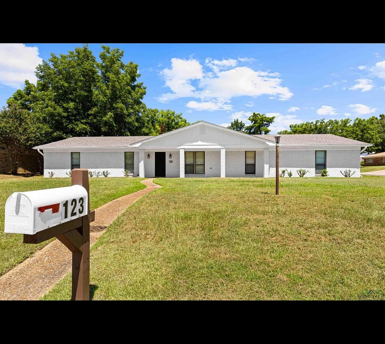 3 bed, 2071 sqft, $2,500 — Photo 1