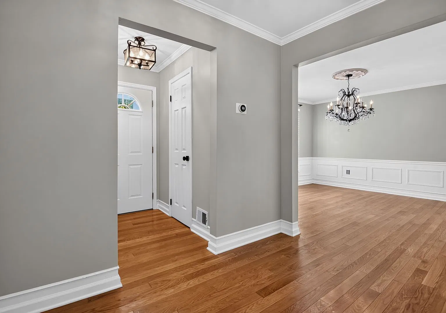 Beautiful 4 Bed 2.5 Bath SFH in Burke For Rent — Photo 4