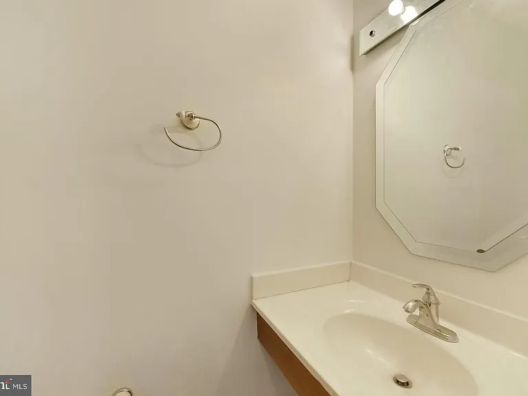 13417 Elevation Ln — Photo 10