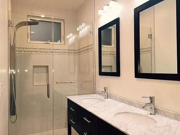 5th image of 345 N Mansfield Ave Room 1