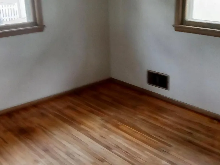 1300 S Blauvelt Ave — Photo 12