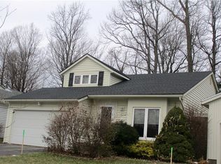 80 Westover Dr, Webster, NY 14580