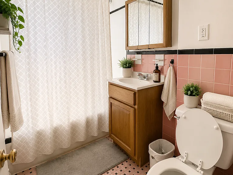 1561 Beacon St #5 — Photo 4