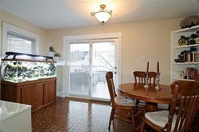 5th image of 1904 W Larchmont Ave