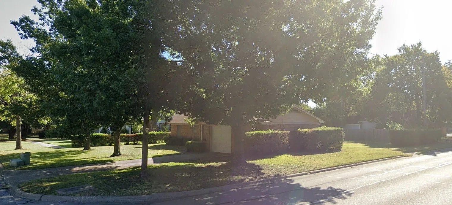 2 bed, 1068 sqft, $1,600 — Photo 1