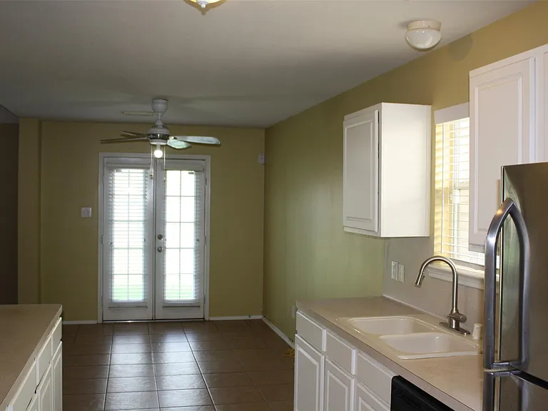 6630 Sutton Meadows Dr — Photo 6