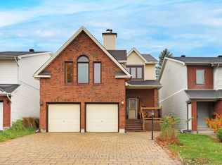 6 Robina Ave, Ottawa, ON K2H9R3