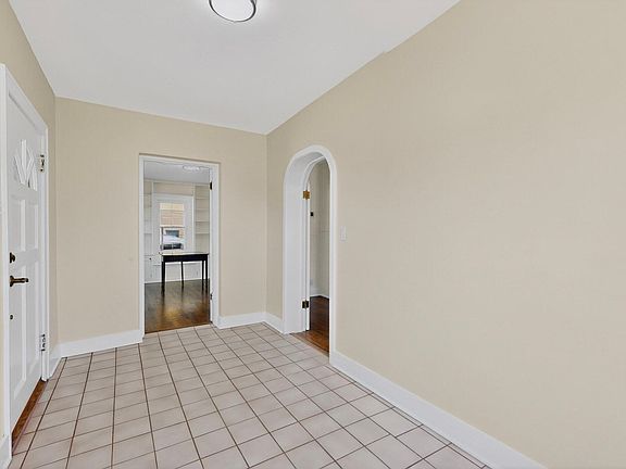 2nd image of 1309 Ridgecrest Loop SE