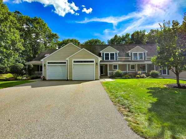 14 Nottingham Court #39, Kennebunk, ME 04043