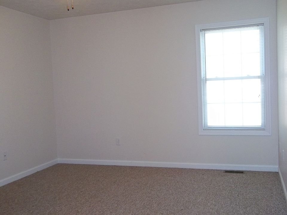2nd image of 281 Windermere Dr