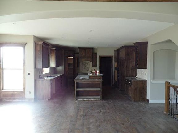 5th image of 4427 NE Park Springs Ct