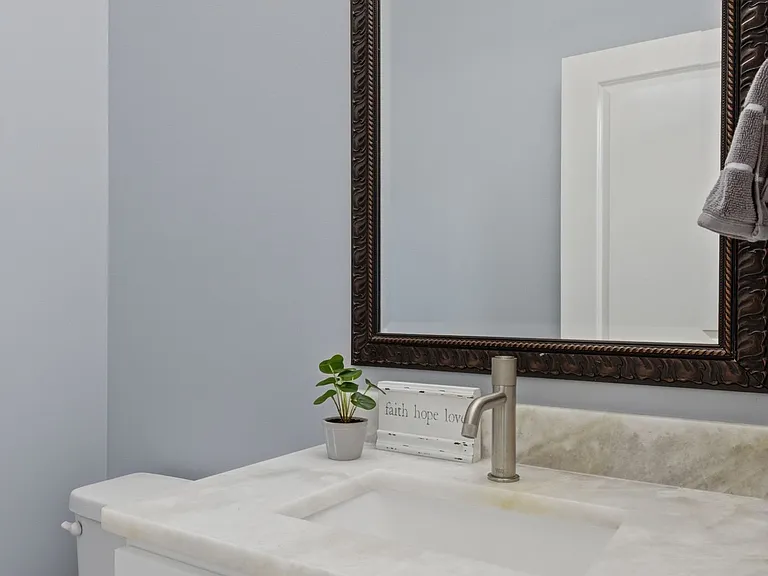 623 Streamside Ln — Photo 33