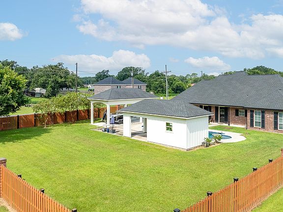 4th image of 104 Olivia Dr