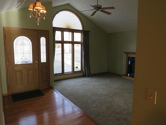 2nd image of 270 Borden Dr