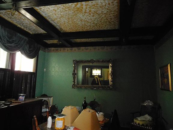 5th image of 4928 Murdoch Ave