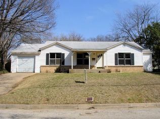 1805 Junius St, Fort Worth, TX 76103