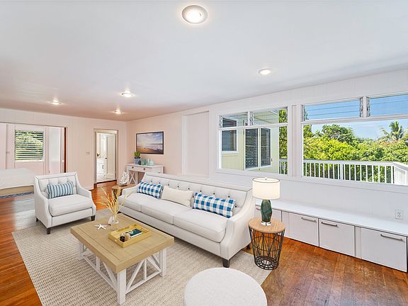 2nd image of 330 Lapa Pl