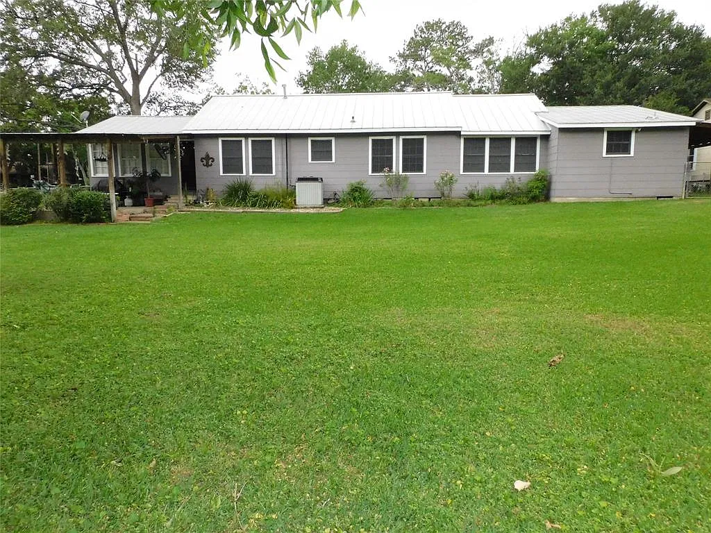 3 bed, 1544 sqft, $2,000 — Photo 3